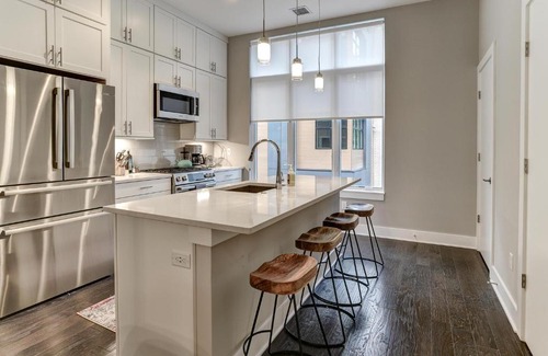 East End - Valley Street Casa | 5 Bauhaus Townhome