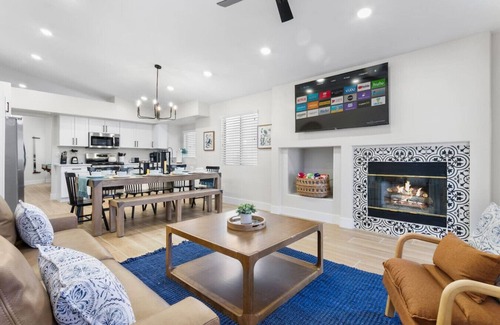 North Las Vegas Casa | 5 BD Home w/ Billiard, Spa, Arcades, Ping Pong