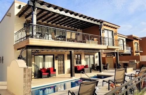 Sunset Beach Villa | Comodidades del Resort en Luxury 5 Bdrm Villa Best Views Beach Copala Quivira Coronado