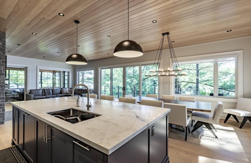 Rosseau Cabaña | 5 bed 3 bath cottage on Lake Rosseau