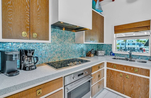 Lime Grove Estates Casa | 5 Bed/4.5 Bath~Pool/Hot Tub~Ocean Views-Boat Dock~Kayaks,Bikes, & more