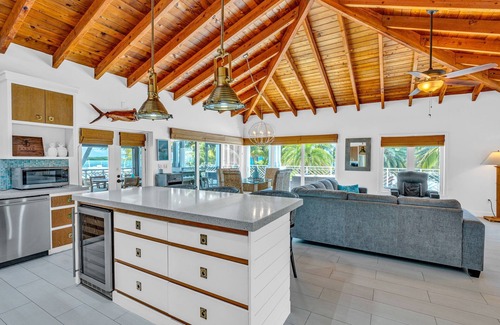 Lime Grove Estates Casa | 5 Bed/4.5 Bath~Pool/Hot Tub~Ocean Views-Boat Dock~Kayaks,Bikes, & more