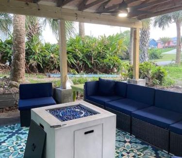River Ridge Estates Casa | 5 bed 4 bath pool table fire pit walk to beach