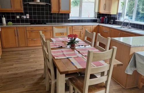 Donabate Casa | 5 bed Family Home in Dublin Suburb