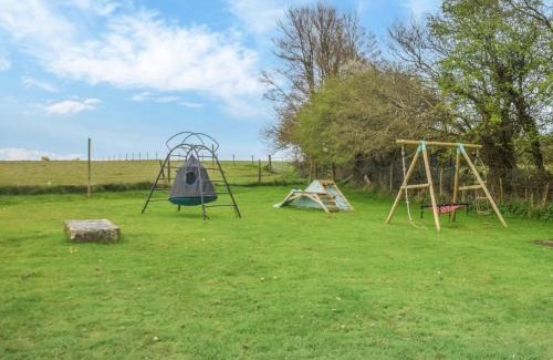 Looe Casa | 5 Bed in Looe 86136