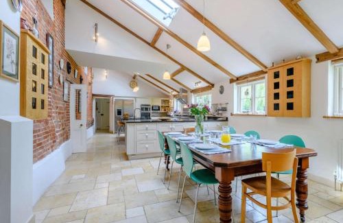 North Walsham Casa | 5 Bed in Nr Aylsham KT090