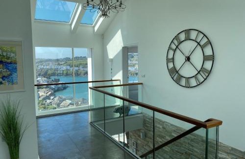Polruan Casa | 5 Bed in Polruan 77657