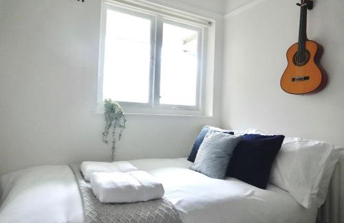 Hanger Hill Casa | 5 Bed Luxury London Home