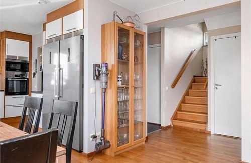 Soder Casa | Casa de 5 habitaciones con jacuzzi, aparcamiento gratuito y 2 baños en Malmö