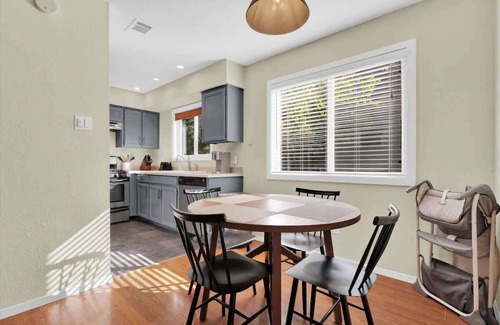Barton Hills Casa | 5 Bedroom 4 Bath Zilker Villa Big Yard in Zilker Barton Hills