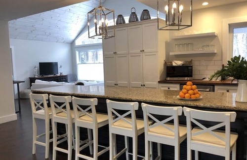 Meaford Cabaña | Nueva casa de minutos a Thornbury, Blue Mountain, Georgian Bay. 5 habitaciones 4 baños completos