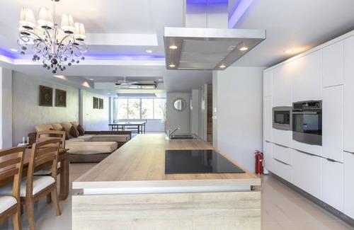 Kathu Casa | 5 dormitorios, 5 baños, capacidad para 14 personas, a 7 km de la playa de Patong