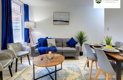 Coventry Apartamento | 5 Bedroom - 5 Ensuite Bathrooms, Sleeps 10, Close to Coventry City Centre, with Free Wi-Fi, Spacious Kitchen, Free Parking and Garden - 56HRC