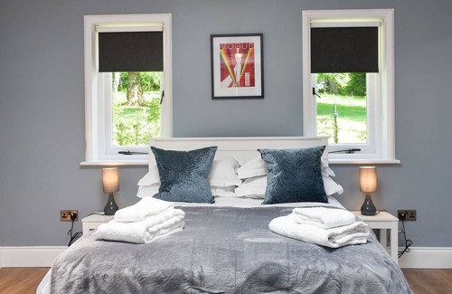Royal Tunbridge Wells Cabaña | 5 bedroom accommodation in Tunbridge Wells