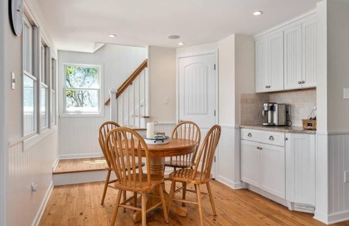 Beach Haven Casa | 5 bedroom accommodation in High Bar Harbor