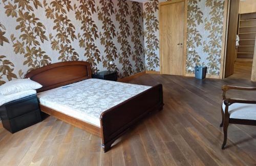 mtatsminda Apartamento | 5 Bedroom Apartment In The Heart Of the City