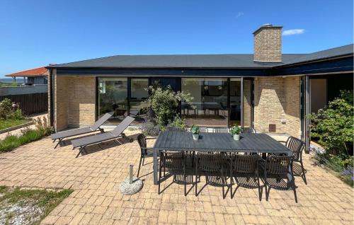 Vibæk Strand Casa | 5 Bedroom Awesome Home In Ebeltoft
