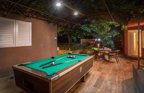 Bilice Casa | Impresionante casa de 5 dormitorios en.