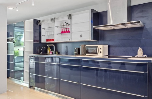 Kathu Casa | Villa de 5 dormitorios / baños para 14 personas, piscina privada, a 7 km de la playa de Patong.