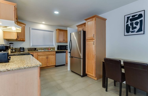Granada Hills North Casa | 5 Bedroom Charmer in Granada Hills