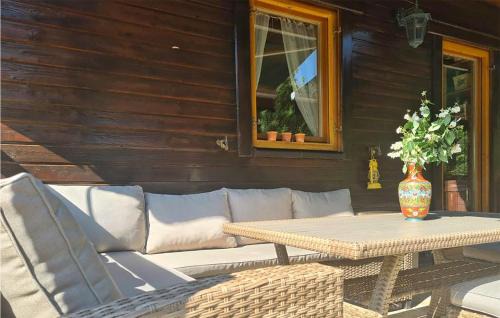 Sertic Poljana Casa | 5 Bedroom Cozy Home In Sertic Poljana