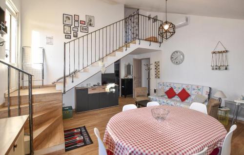 Piolenc Casa | 5 Bedroom Cozy Home In Piolenc