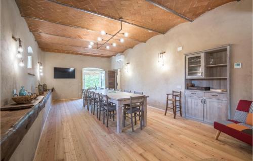 Ponte Buriano Casa | 5 Bedroom Gorgeous Home In Arezzo