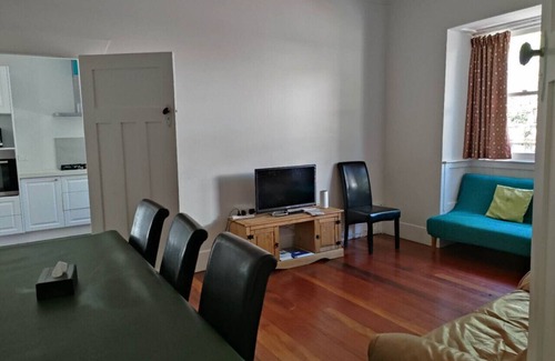 Epsom Casa | 5 Bedroom House, 7 Rangiatea Road, Epsom, Auckland