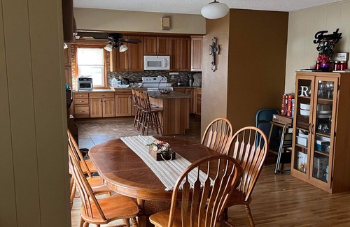 Sturgis Casa | 5-bedroom House for Sturgis rally with AC, 4 car garage, 2 blocks off Main St.
