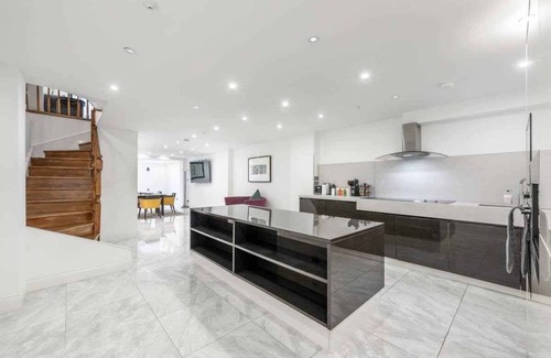 Chelsea Casa | 5 Bedroom House in Prime Chelsea