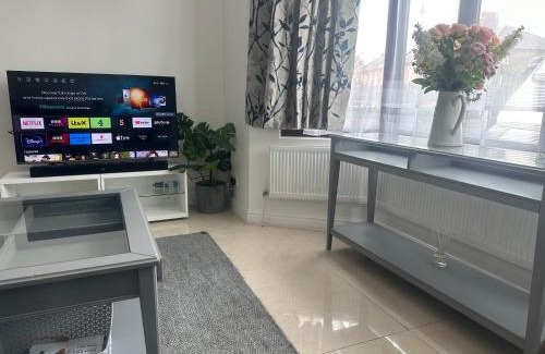 Lewisham Casa | 5 bedroom House SE6