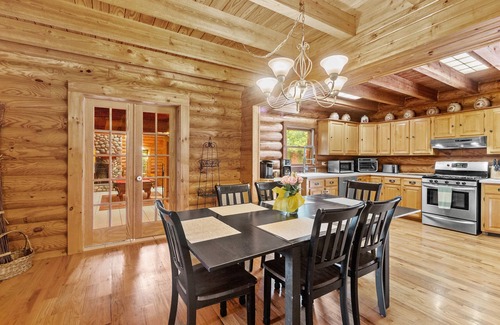 Powers Lake Casa | 5-bedroom house w/Heated Pool, Hot Tub & Game Room