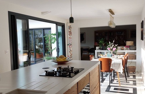 Le Bouscat Casa | 5-bedroom house with pool in Bordeaux.