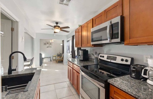 Mesa Casa | 5 Bedroom | Jacuzzi | Location | Outdoor Dining
