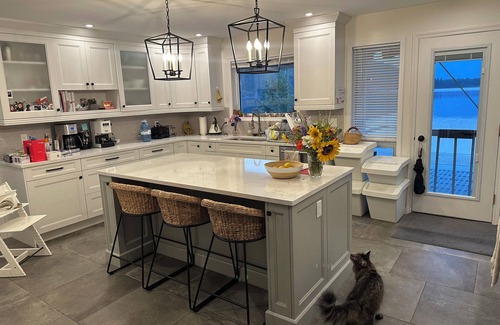 Nelson Casa | 5 Bedroom Lakefront Home w/Sauna & Office - 40 minutes to Whitewater