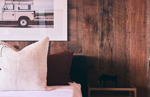 Malibu Cabina | 5-bedroom lodge in superb Malibu with AC, WiFi,mountain and ocean views!