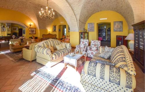 Lucera Casa | 5 Bedroom Lovely Home In Lucera