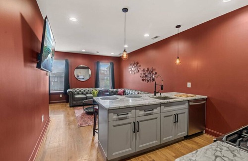 North Philadelphia West Casa | 5 Bedroom | Luxurious | Movie theater