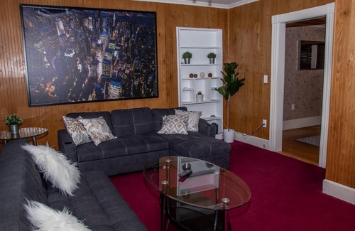 Westside Norwich Casa | Casa de 5 dormitorios en Norwich - 7 minutos de Mohegan