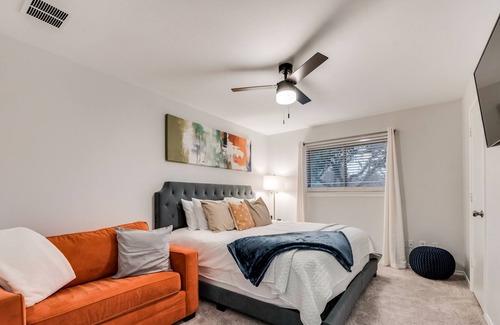 Rowlett Casa | 5 Bedroom Pool & Spa Handicap Accessible