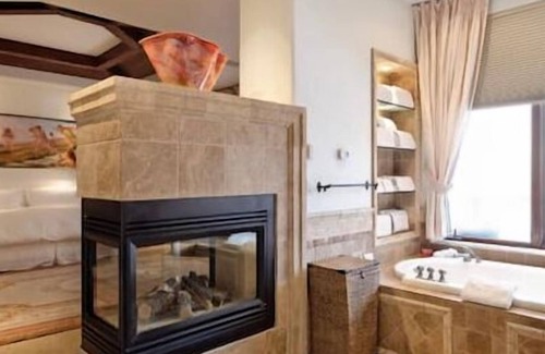 Aspen Casa | 5 Bedroom Townhome in Aspen Core, Walk Everywhere!