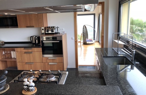 Barril de Cima Villa | Villa de 5 dormitorios cerca de Ericeira con terrazas y piscina climatizada al aire libre
