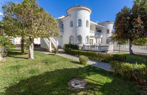 Orihuela Costa Villa | 5 bedroom Villa private pool