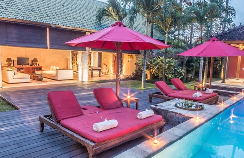Padangsambian Klod Villa | 5 Bedroom Warm intimate family villa