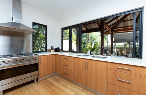 Cable Beach Casa | 5 Bedroom with Sweeping Veranda & Private Pool
