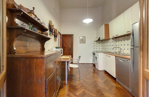 San Lorenzo Apartamento | Apartamento con frescos con una gran terraza