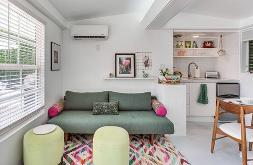 Palm Desert Apartamento | ¡NUEVO! Palm Desert Casita w / Pool - 1 Mi. al paseo