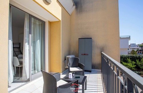 Bitonto Apartamento | 5 Naciones Bnb con estacionamiento, 9min Aeropuerto Mar