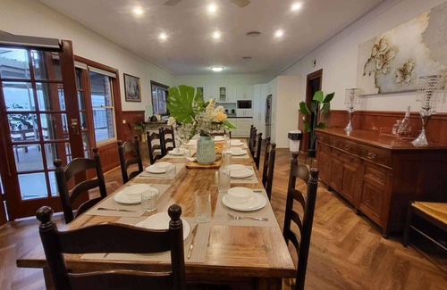 Leopold Casa | 5 BR ReedyLake Farmstay By Geelong Leopold