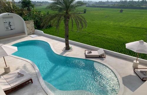 Mengwi Villa | 5 Br Villa View On Ricefield, Pool, Sauna Jacuzzi